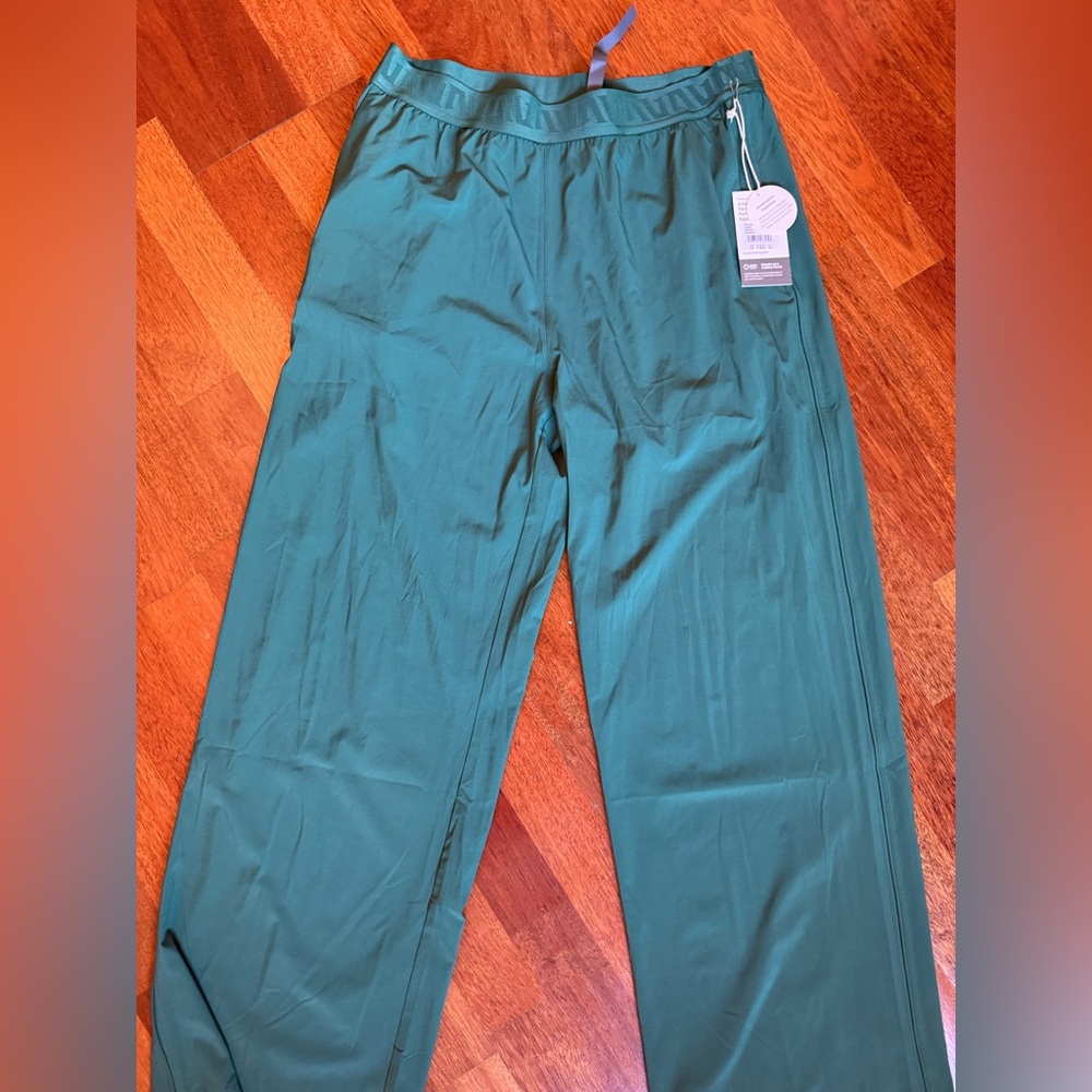 Vuori villa sport emerald green (viridian) size L